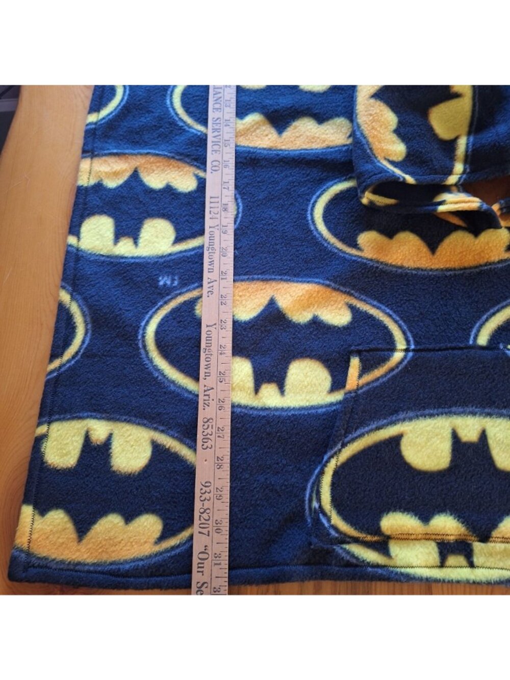 Handmade Batman Kids Fleece Poncho With Hood & Pocket Car Seat Black Yellow - Picture 10 of 11